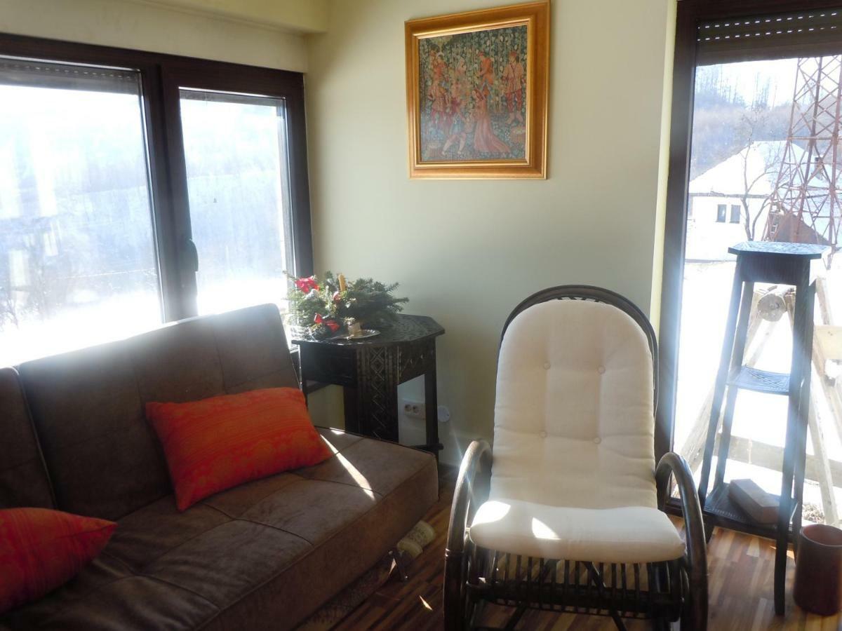 Cottage Poe Poienari Extérieur photo
